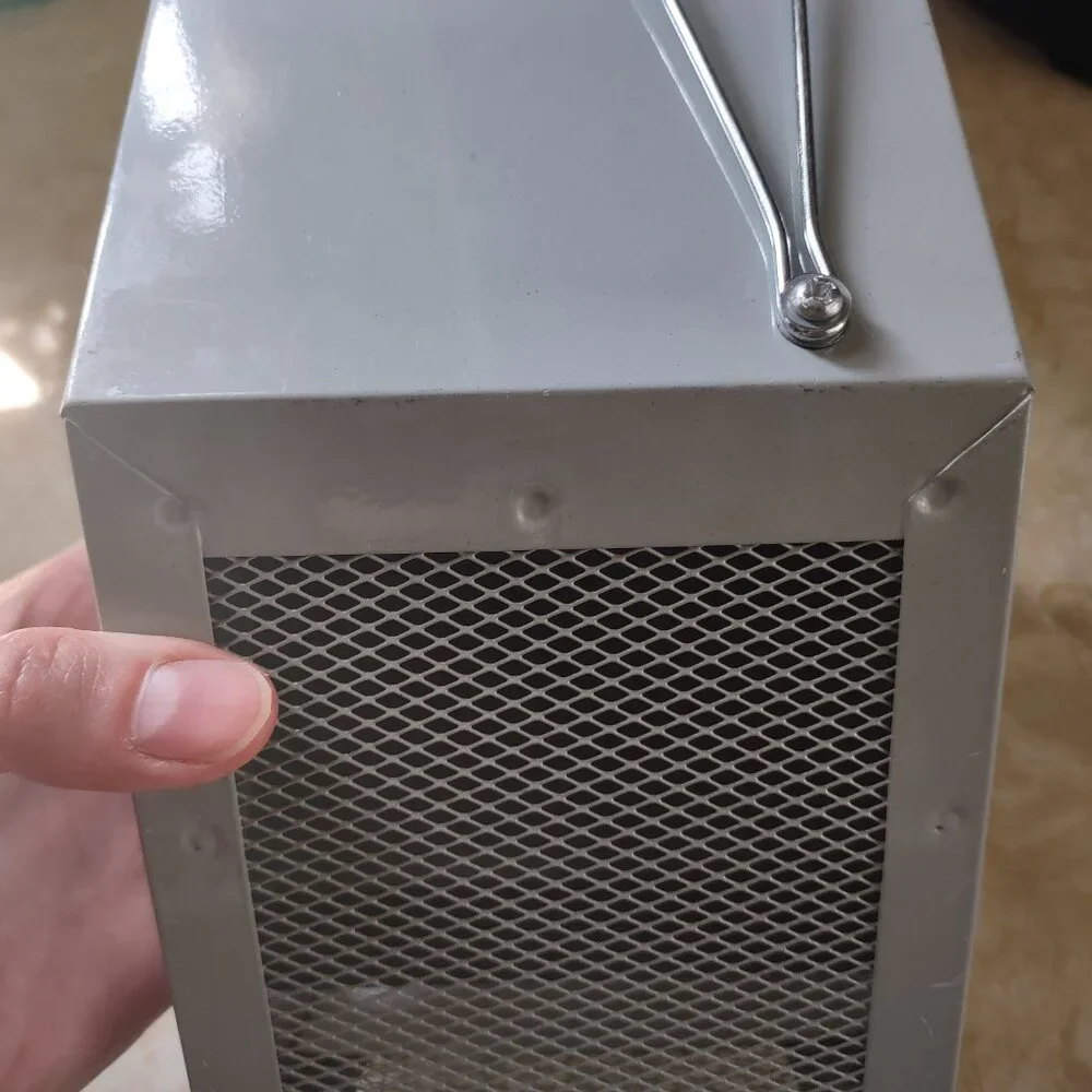 Small Pet Hay Feeders